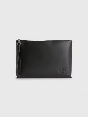 Black Calvin Klein Makeup And Key Fob Gift Set Women Bags | NPHV-06579