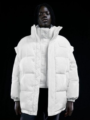 White Calvin Klein Unisex Oversized Puffer Men Vest | CIJK-53407