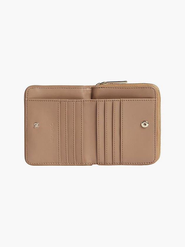 Beige Calvin Klein Recycled Quilted Zip Around Women Wallet | XZJH-78912