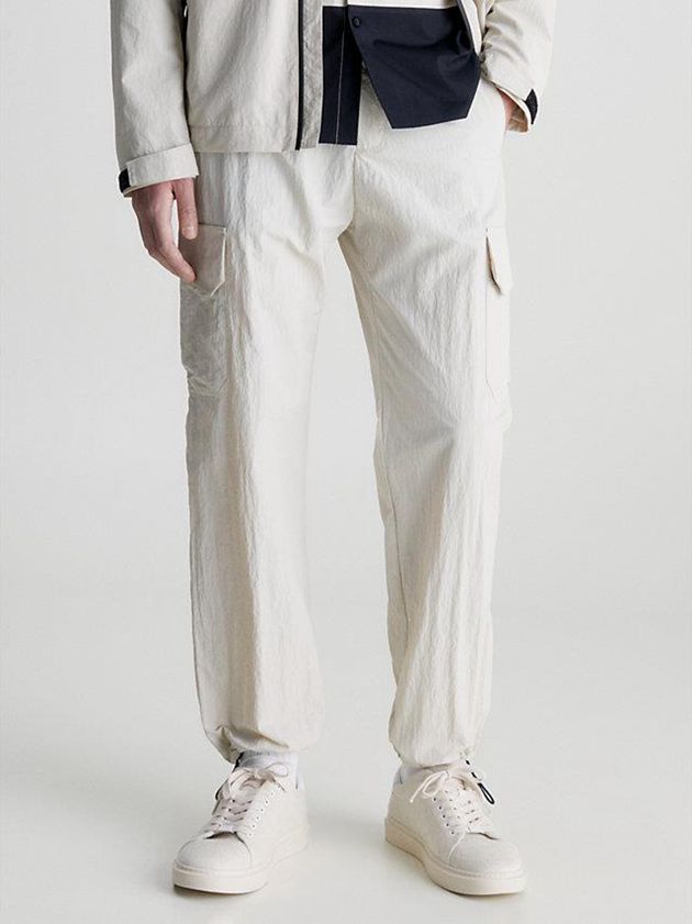 Beige Calvin Klein Relaxed Wide Leg Cargo Men Pants | VUPB-96372