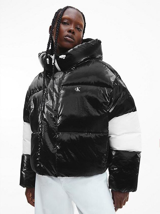 Black Calvin Klein Cropped Glossy Logo Puffer Women Jacket | VWNX-08396
