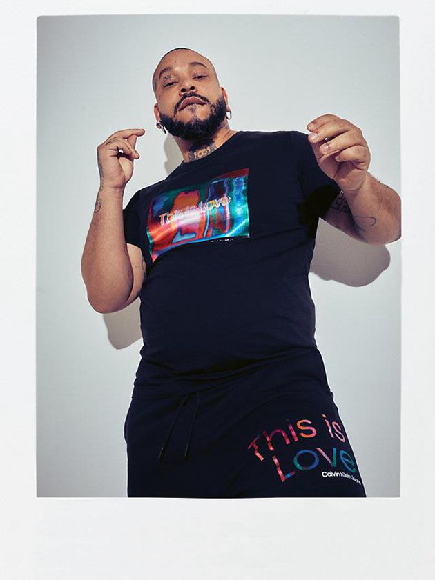 Black Calvin Klein Slim - Pride Men T-Shirt | AMBI-98205