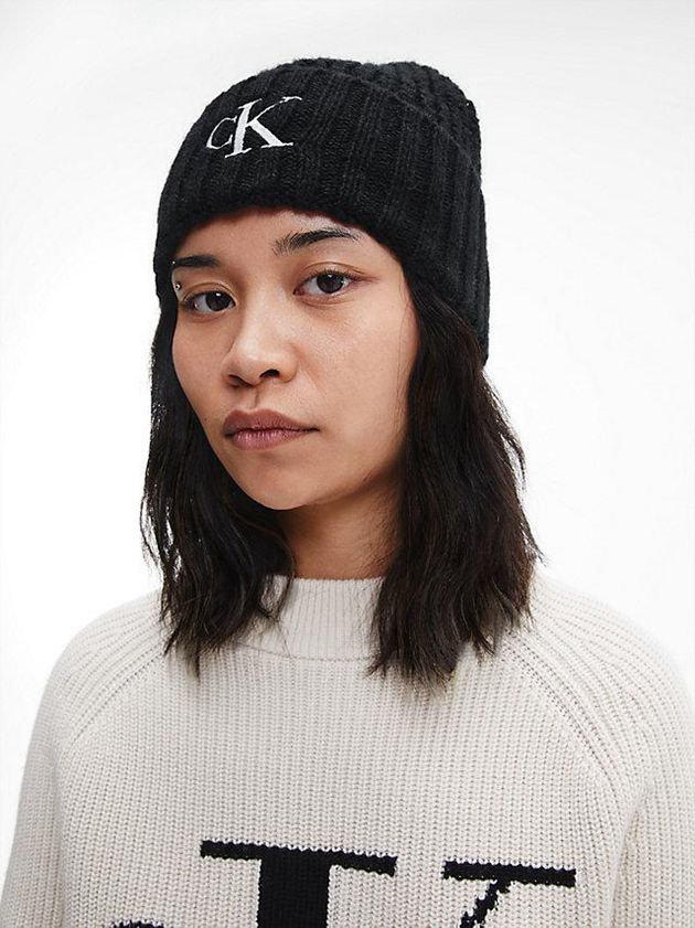 Black Calvin Klein Waffle Knit Women Beanie | UPNF-06872