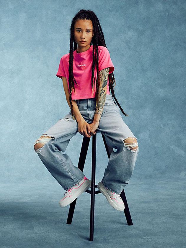Pink Calvin Klein Cropped Logo - Pride Women T-Shirt | KQLP-34578