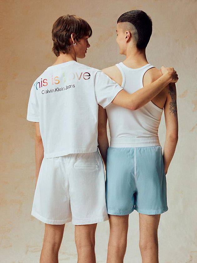 White Calvin Klein Cropped Logo - Pride Men T-Shirt | SMZC-76259