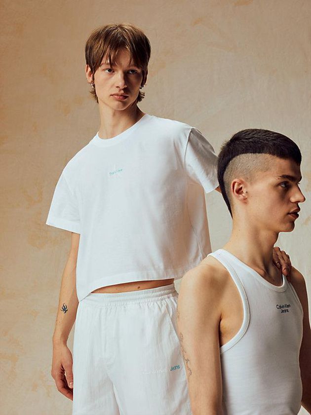 White Calvin Klein Cropped Logo - Pride Men T-Shirt | SMZC-76259
