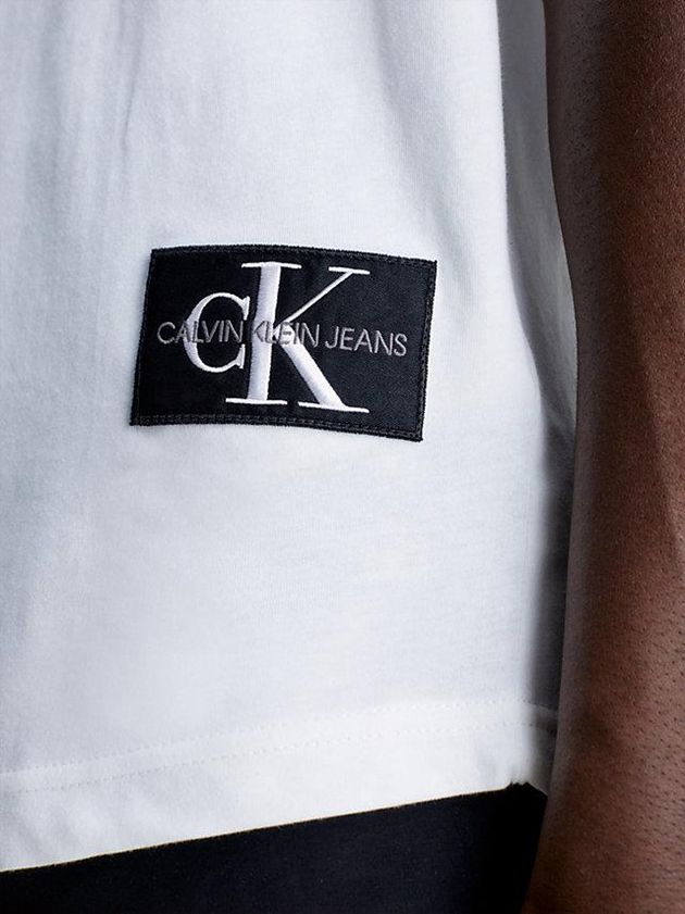 White Calvin Klein Organic Cotton Badge Men T-Shirt | QSWX-35209