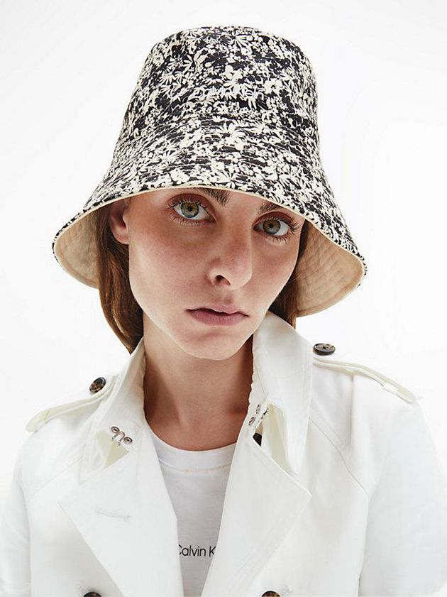 White Calvin Klein Oversized Reversible Bucket Women Cap | ZAGP-06578