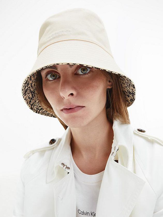 White Calvin Klein Oversized Reversible Bucket Women Cap | ZAGP-06578