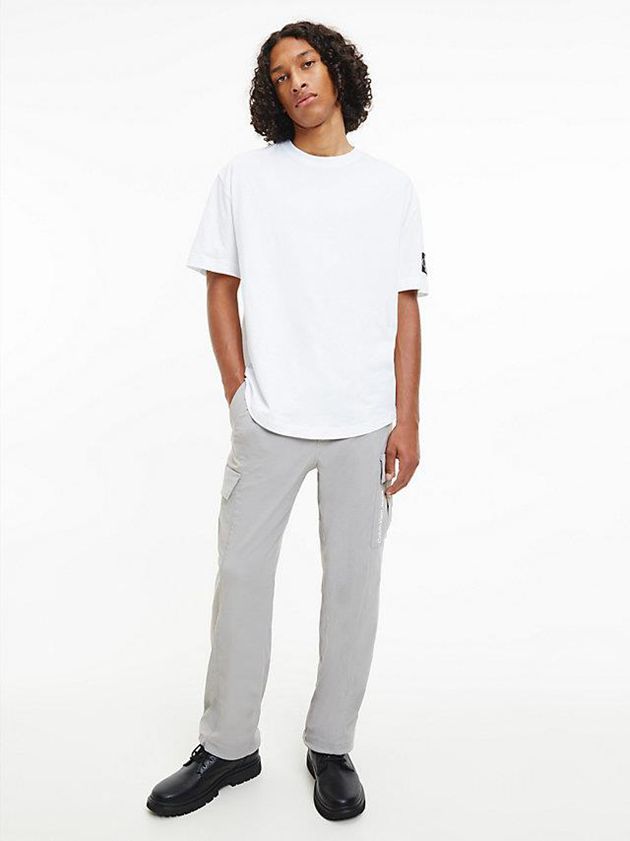 White Calvin Klein Relaxed Monogram Badge Men T-Shirt | RIAT-23149