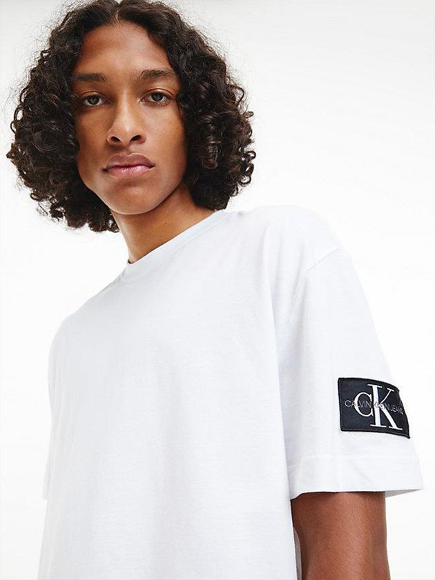 White Calvin Klein Relaxed Monogram Badge Men T-Shirt | RIAT-23149