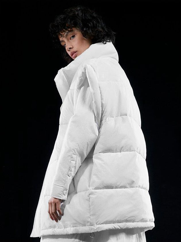 White Calvin Klein Unisex Oversized Puffer Men Vest | CIJK-53407