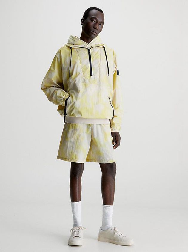 Yellow Calvin Klein Relaxed Tie Dye Men Shorts | BUSI-86935